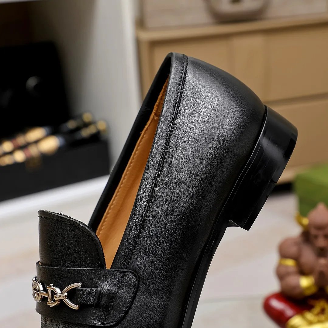 Men's men's shoes 💰420 🆘【GUCCI】Gucci ·🐂里· Hot-selling pea shoes top brand luxury, top quality, the latest fashion pea shoes. The upper is made of original first-layer cowhide. (Full first-layer water-dyed 🐂 leather·inner). The original stylish and stylish soft rubber wear-resistant and non-slip outsole is light and comfortable on the foot, available in 3 colors! Matching code: 38 / 45
